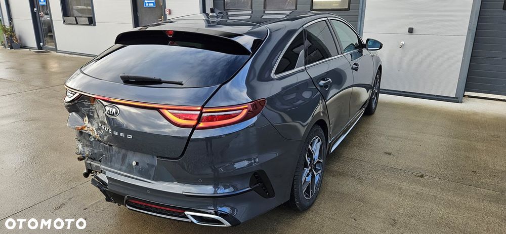 Kia ProCeed 1.6 CRDi DCT7 SCR GT LINE - 20
