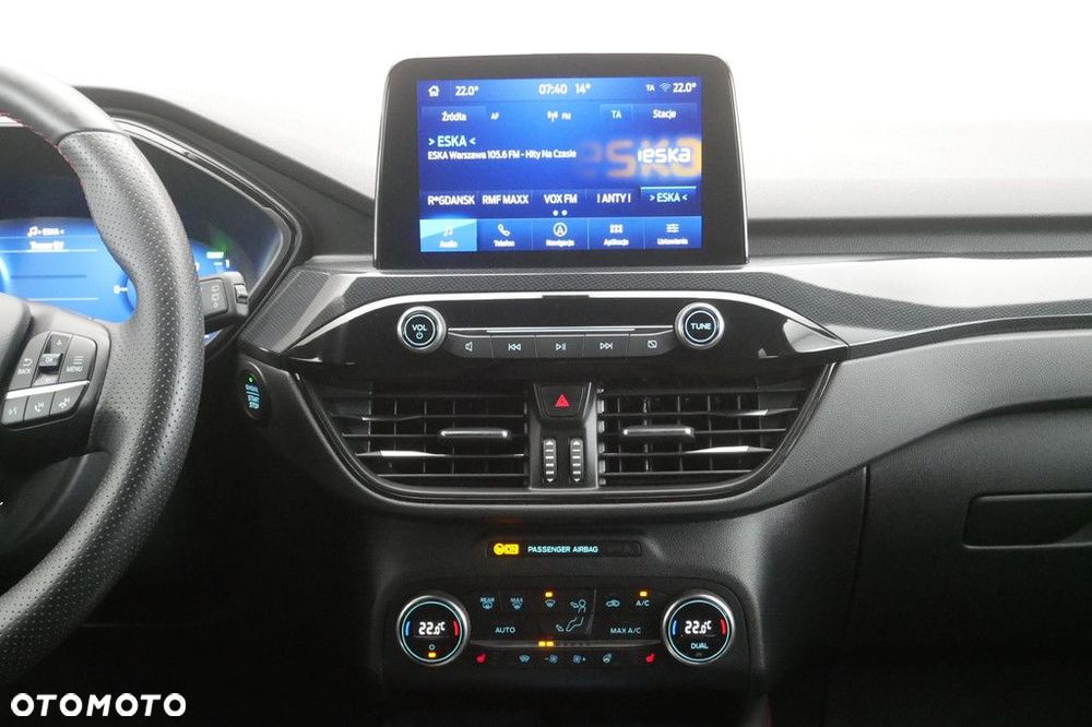 Ford Kuga - 10