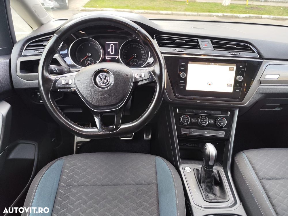 Volkswagen Touran - 6