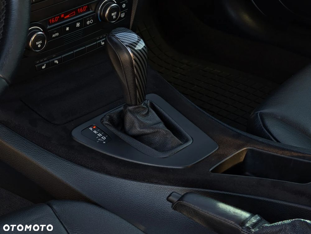 BMW Seria 3 325i - 26