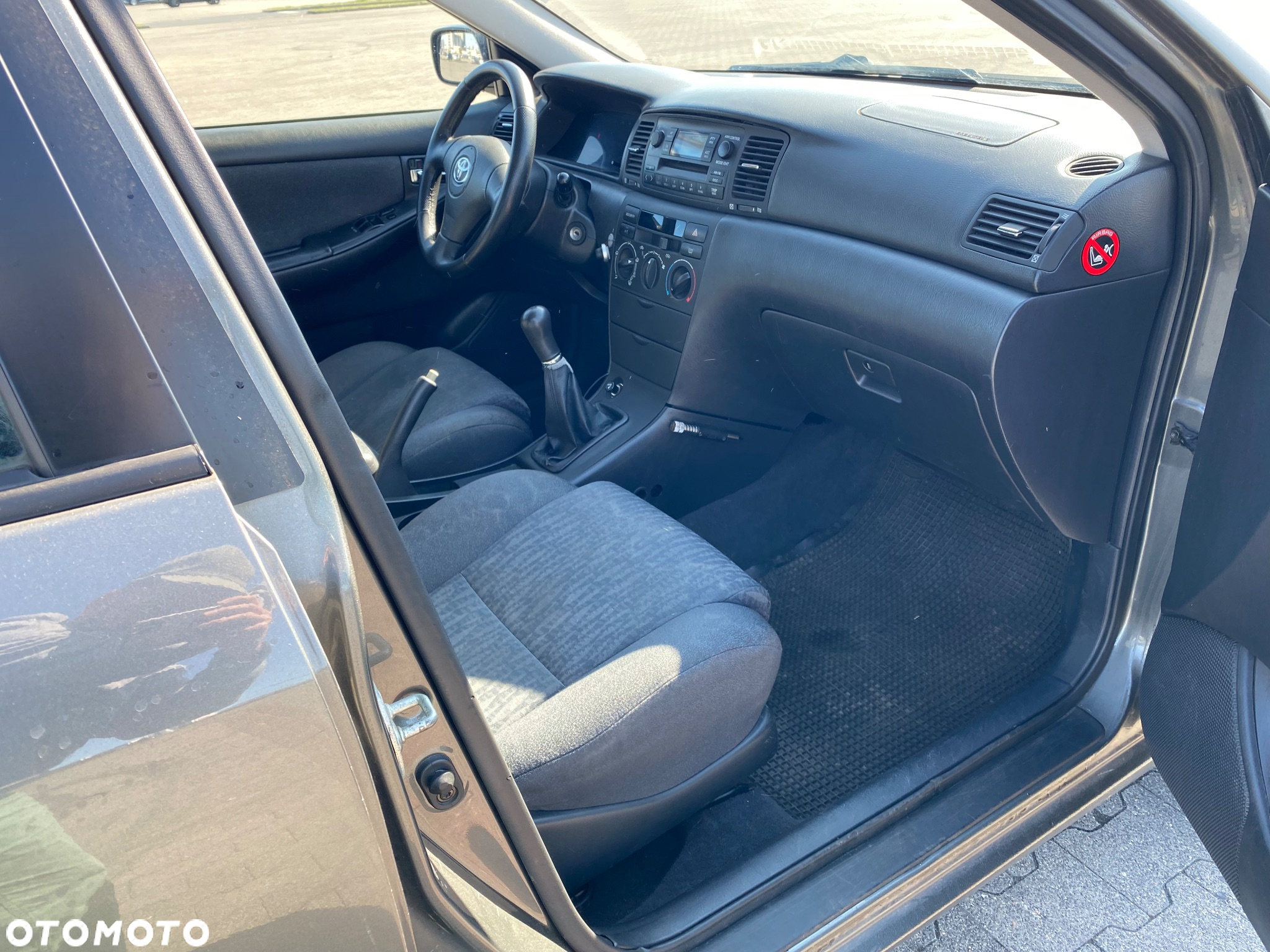Toyota Corolla - 12
