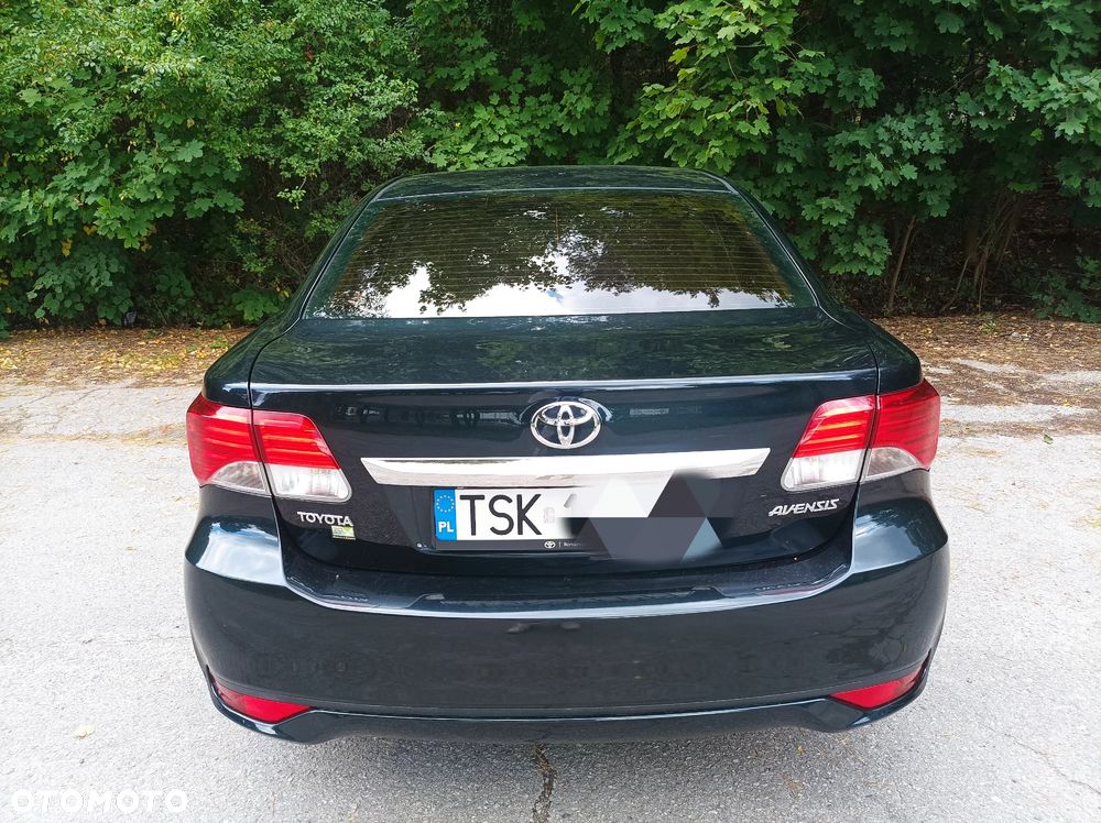 Toyota Avensis 1.8 Sol plus NAVI - 2