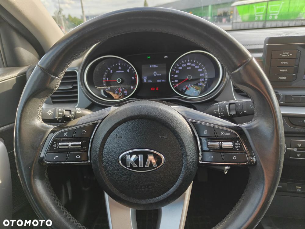 Kia Ceed 1.6 CRDi mHEV L Business Line - 13
