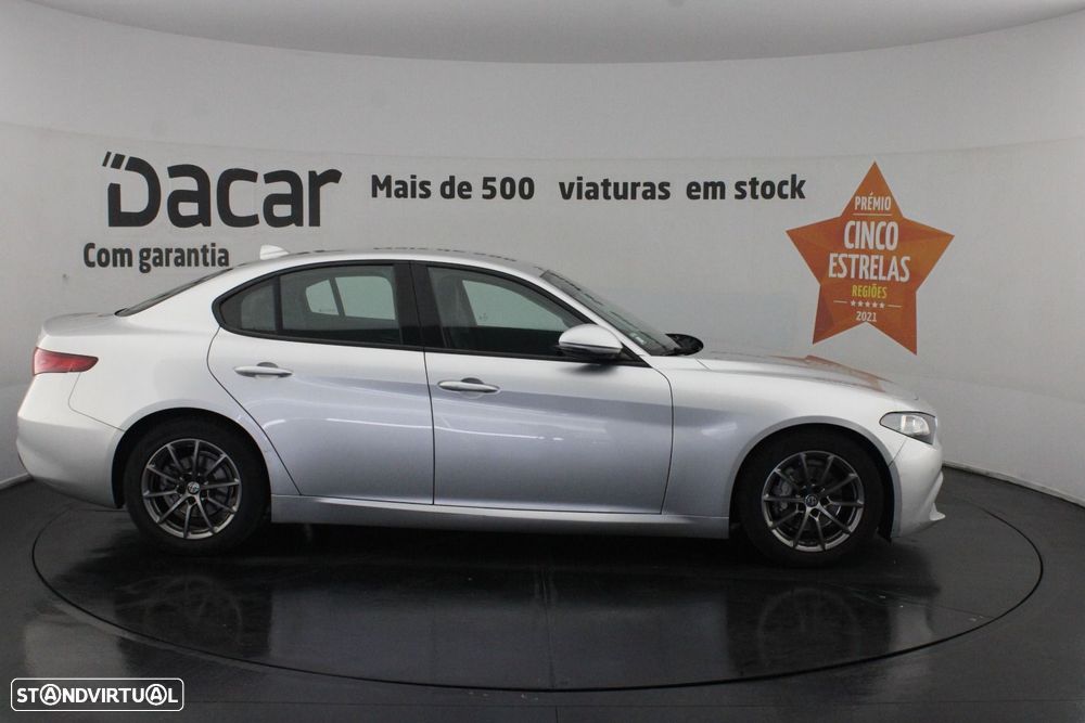 Alfa Romeo Giulia 2.2 D - 8