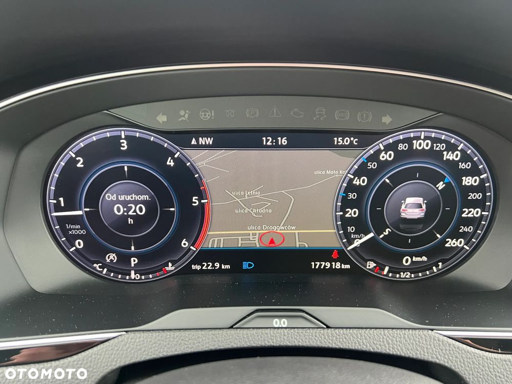 Volkswagen Passat Variant 2.0 TDI SCR DSG BlueMotion Highline - 26