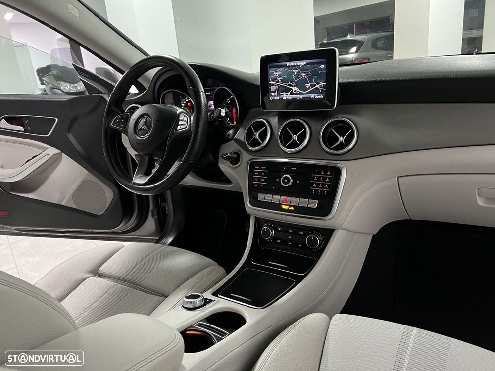 Mercedes-Benz CLA 200 d Shooting Brake Urban Aut. - 11