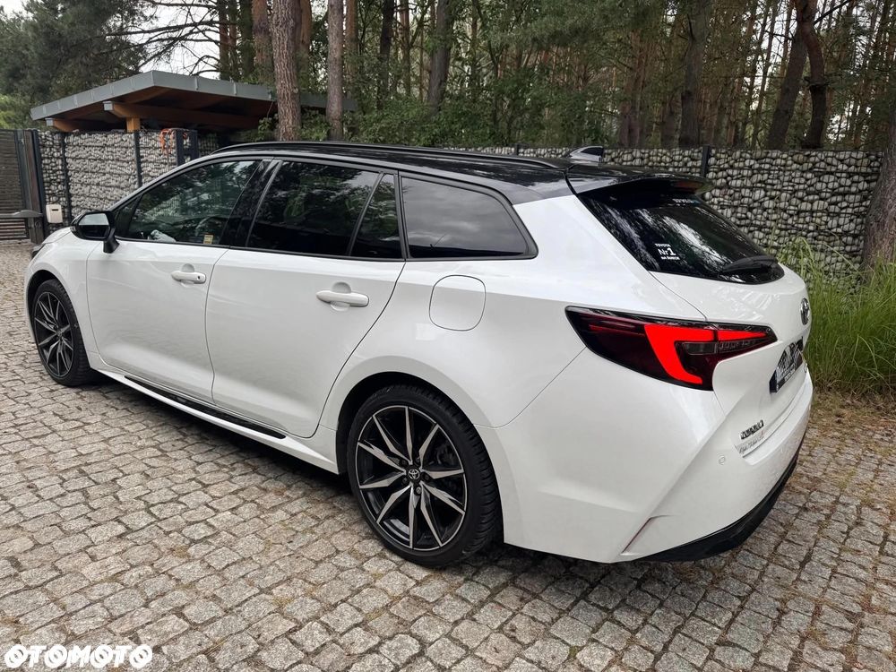 Toyota Corolla 2.0 Hybrid GR Sport - 6