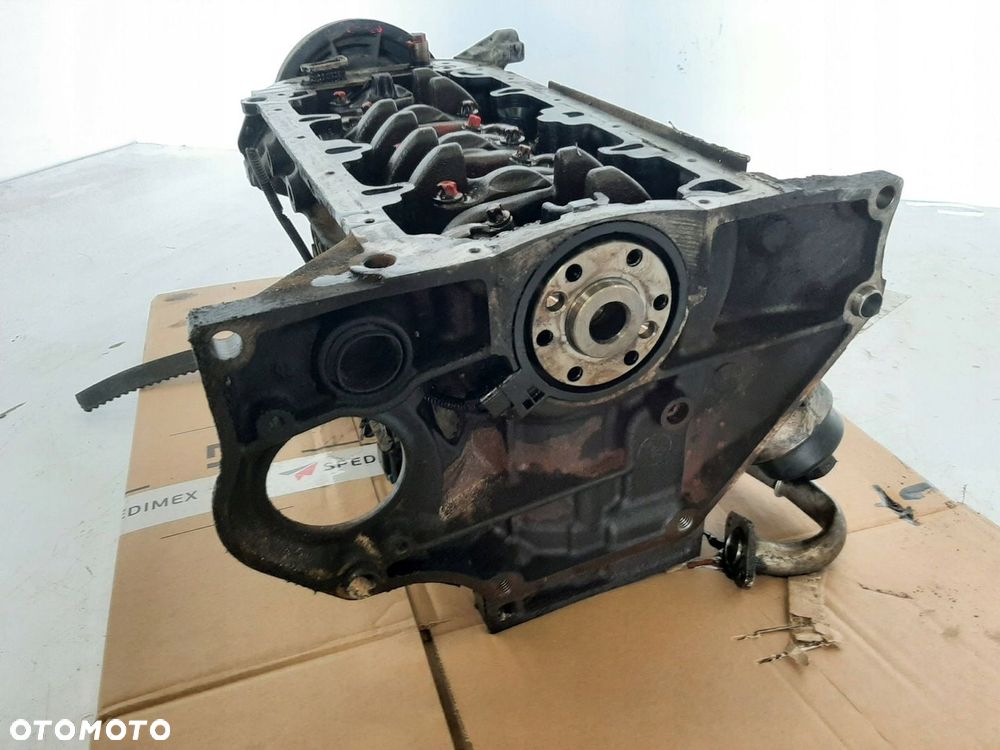 OPEL ASTRA H KOMBI 1.8 16V 08R BLOK SILNIKA Z18XER - 10