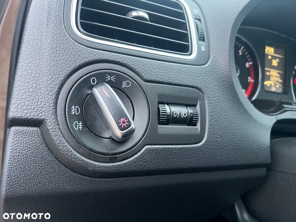 Volkswagen Polo 1.2 Style - 23