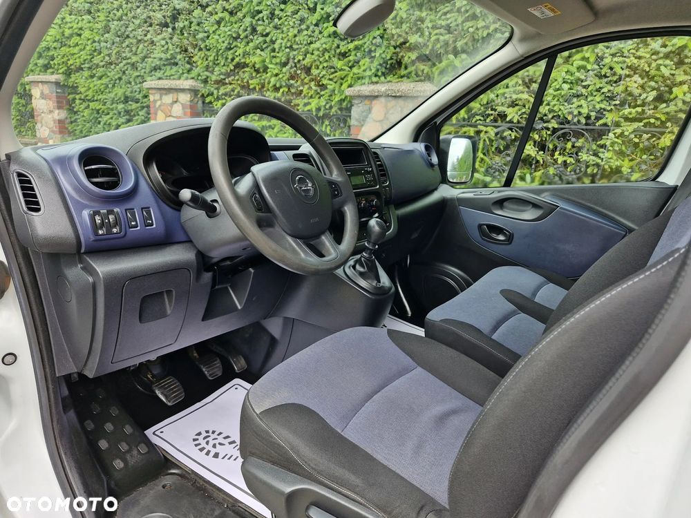 Opel Vivaro - 9