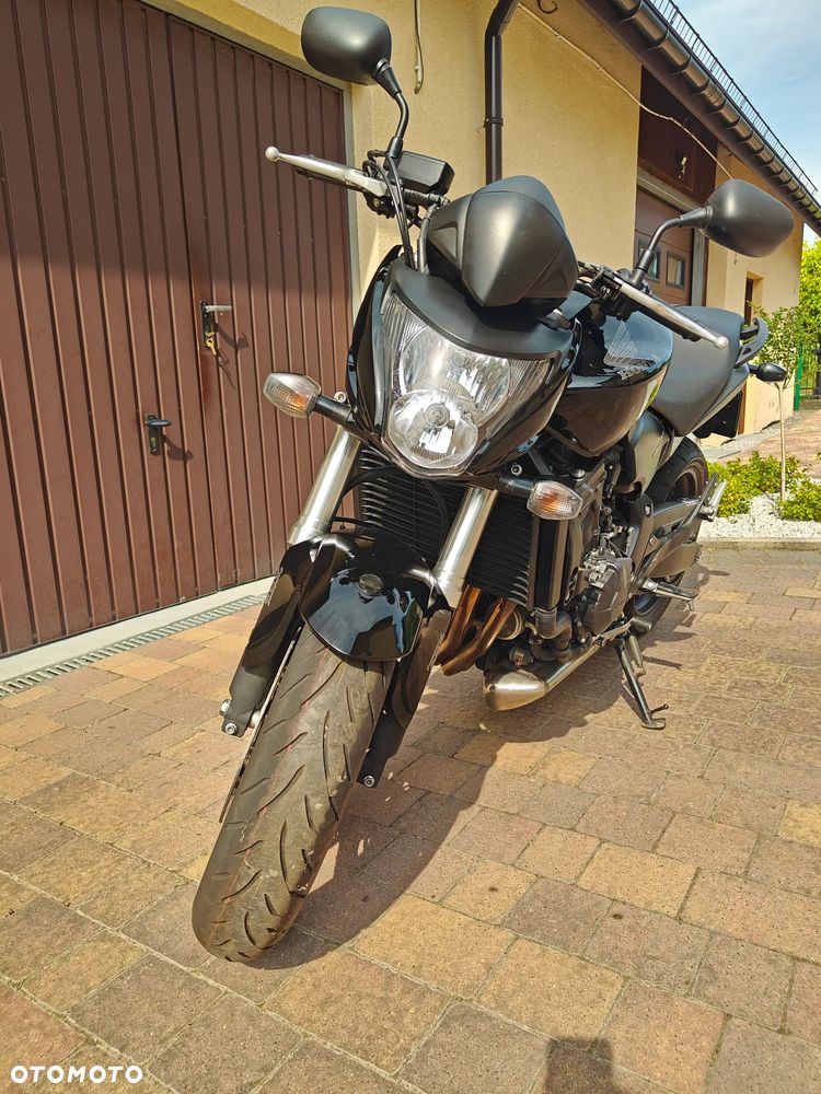 Honda CB - 11
