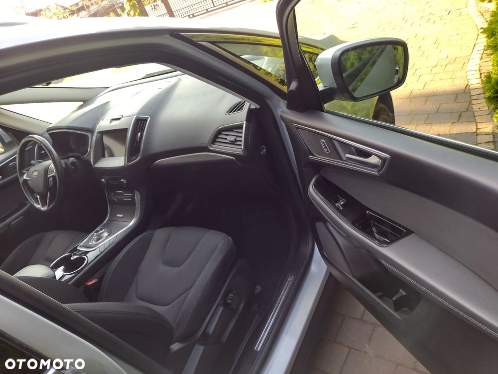 Ford S-Max 2.0 EcoBlue Titanium - 26