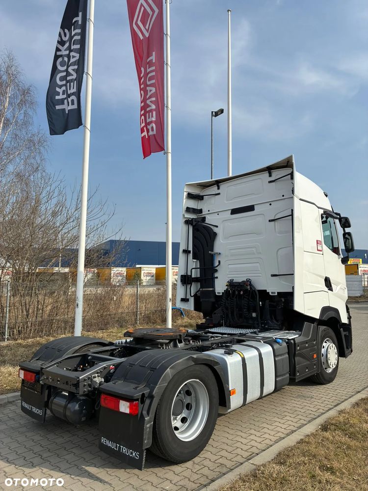 Renault T480 EVO High Sleeper Cab - 5