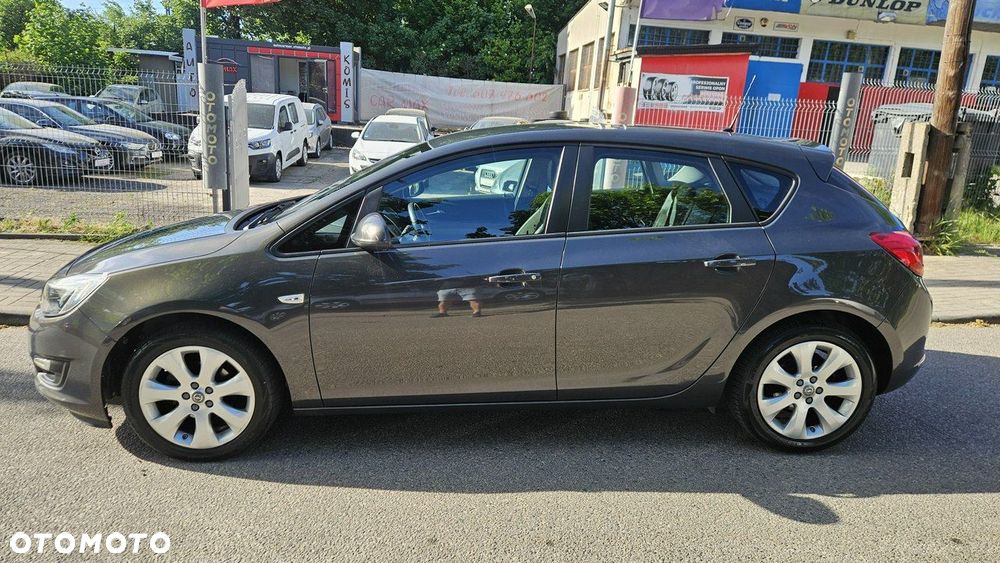 Opel Astra 1.6 Color Edition - 16