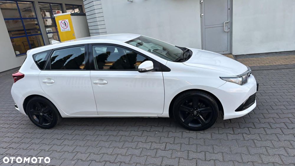 Toyota Auris 1.4 D-4D Edition - 6