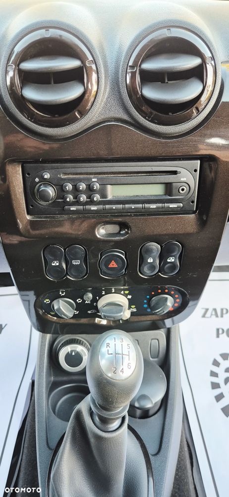 Dacia Duster 1.6 16V 4x4 - 21