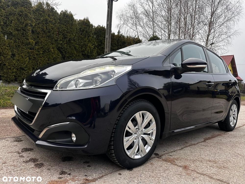 Peugeot 208 - 5