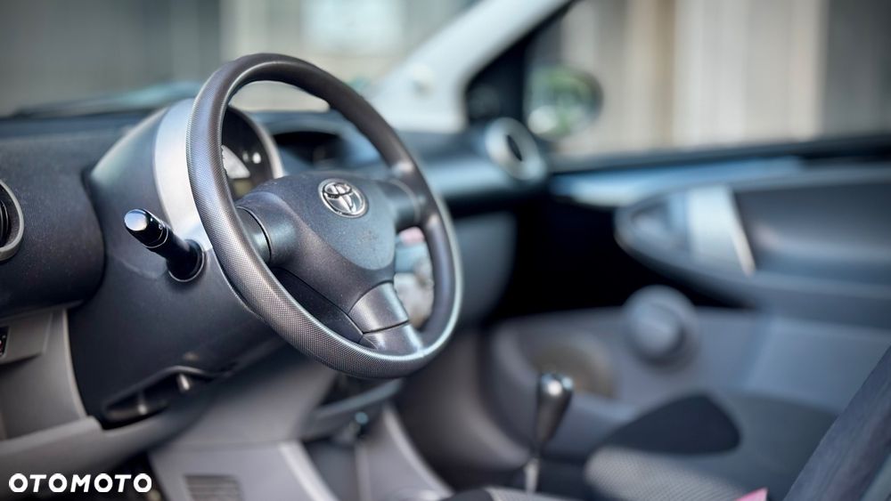 Toyota Aygo Black - 6