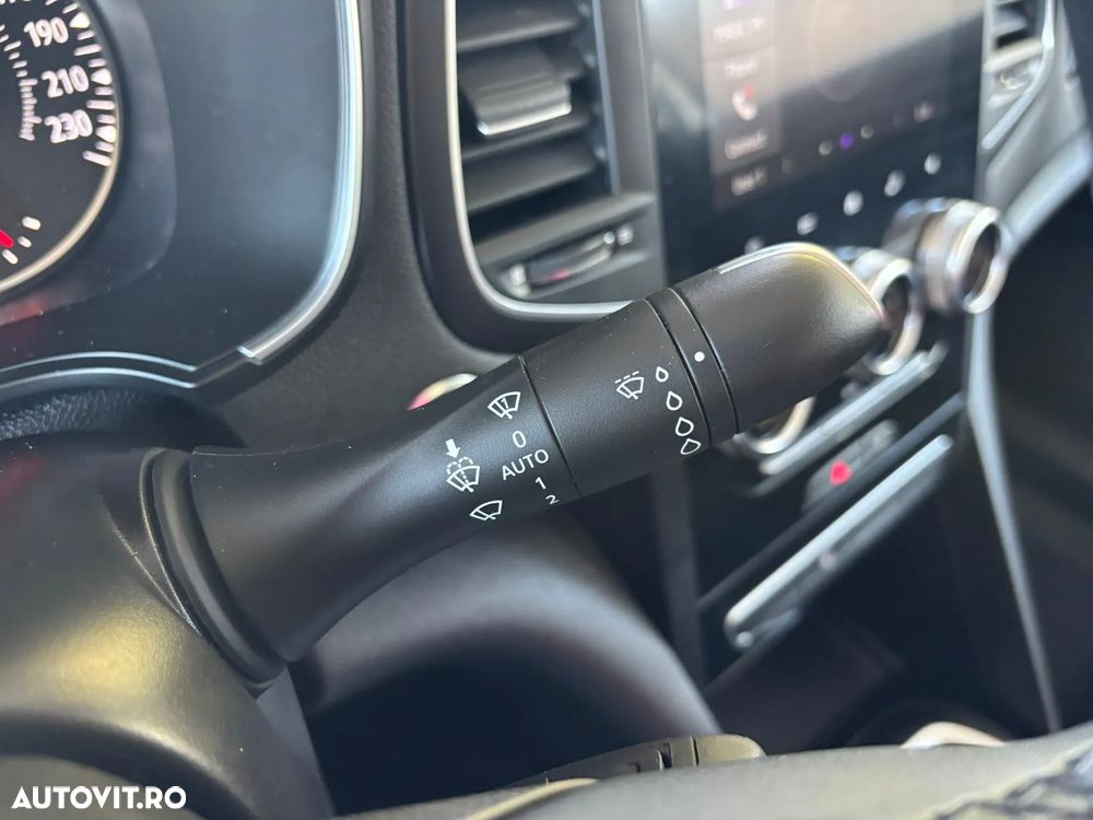 Renault Megane TCe GPF Zen - 30