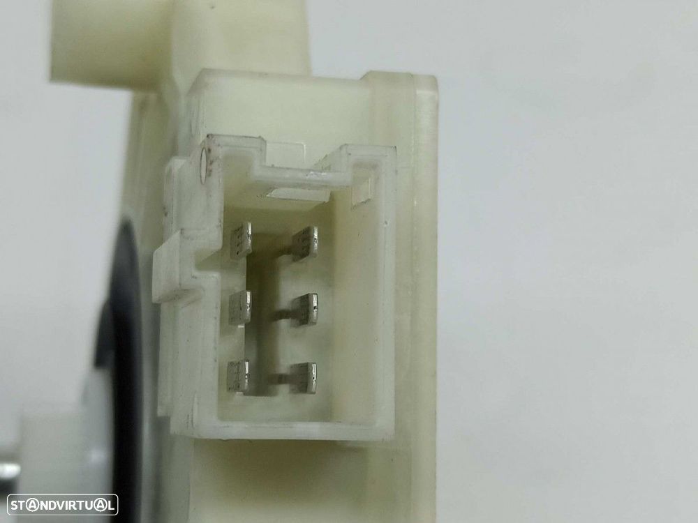 MOTOR ELEVADOR FRENTE ESQUERDO MERCEDES CLASE C (W205) LIM. C 200 CGI (205.042) - 8