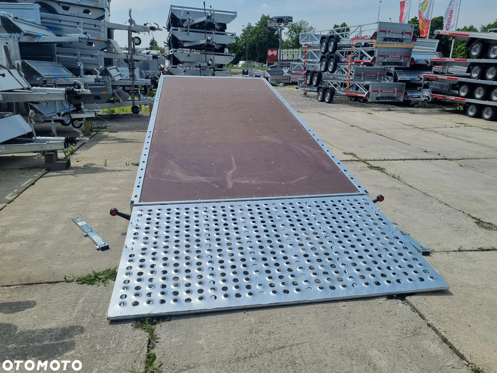 TEMARED UNIVERSAL 5121/3 3.5T R10C SKLEJKA - 11