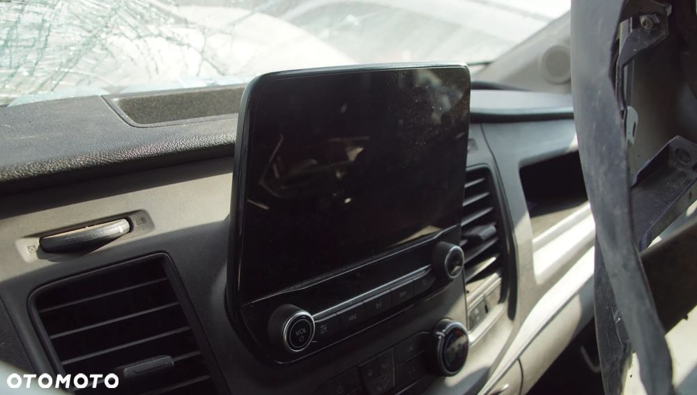 Auto na części - Ford Transit MK8 Lift 2.0 TDCI 131 KM BKFB KK2P-7000-EA 436 2019R Silnik Skrzynia Drzwi Lusterko Zderzak Błotnik Szyba Zabudowa Deska Kokpit Sterownik Moduł Czujnik Licznik Kierownica Panel - 12