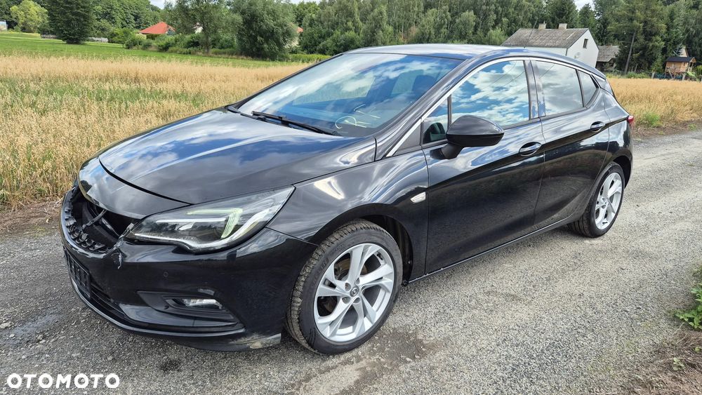 Opel Astra 1.4 Turbo Design Edition - 1