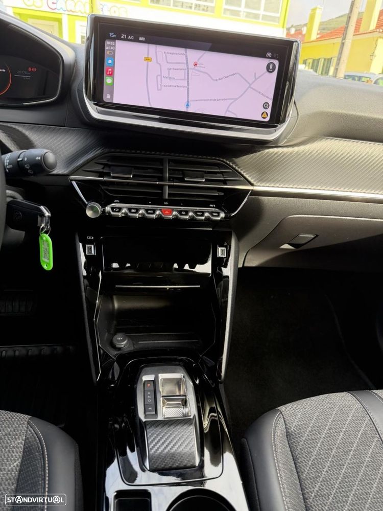 Peugeot 208 1.2 Hybrid GT e-DCS6 - 10