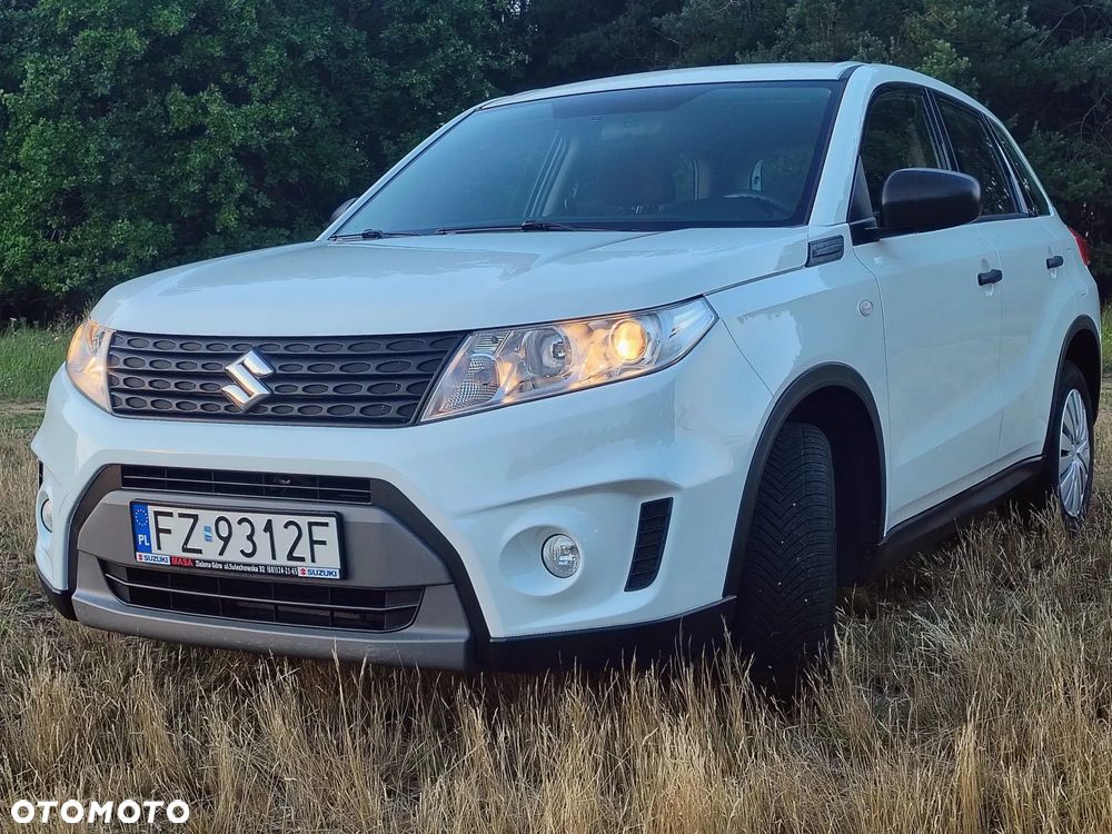 Suzuki Vitara 1.6 Comfort 2WD - 23