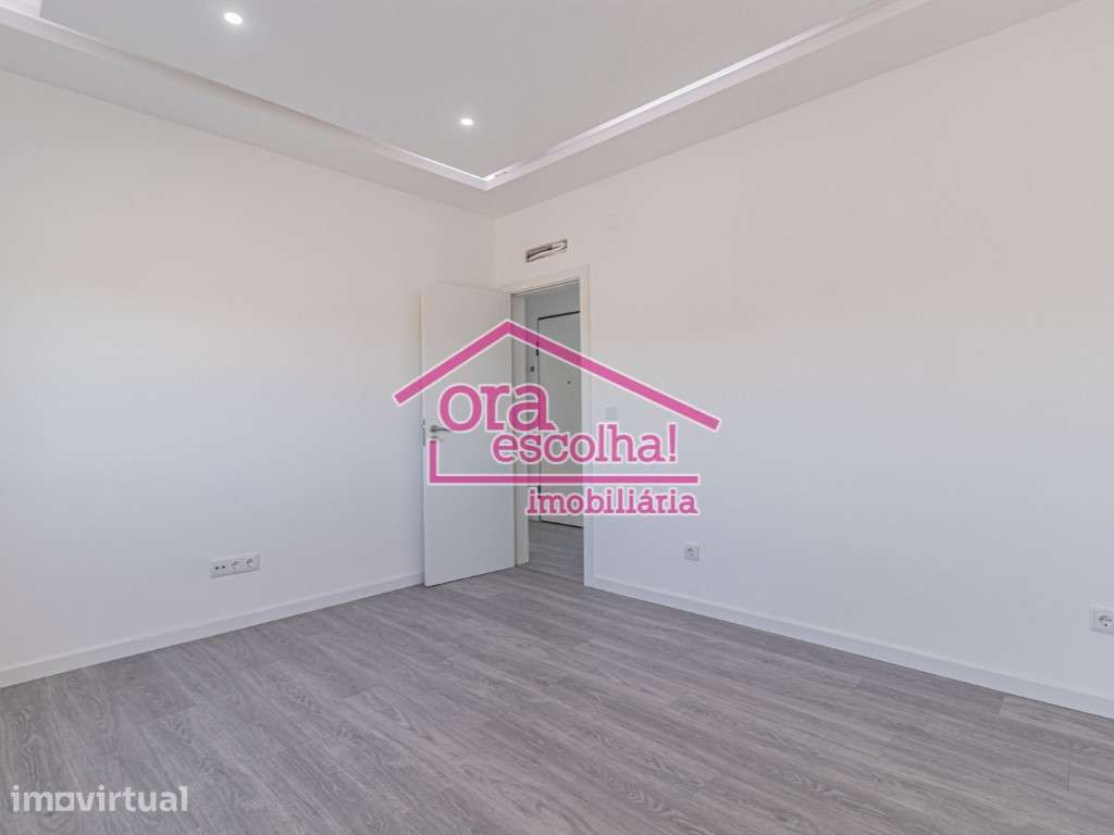 Apartamento T3, 1º andar em Remodelação Total, Paio Pires! - Grande imagem: 4/11