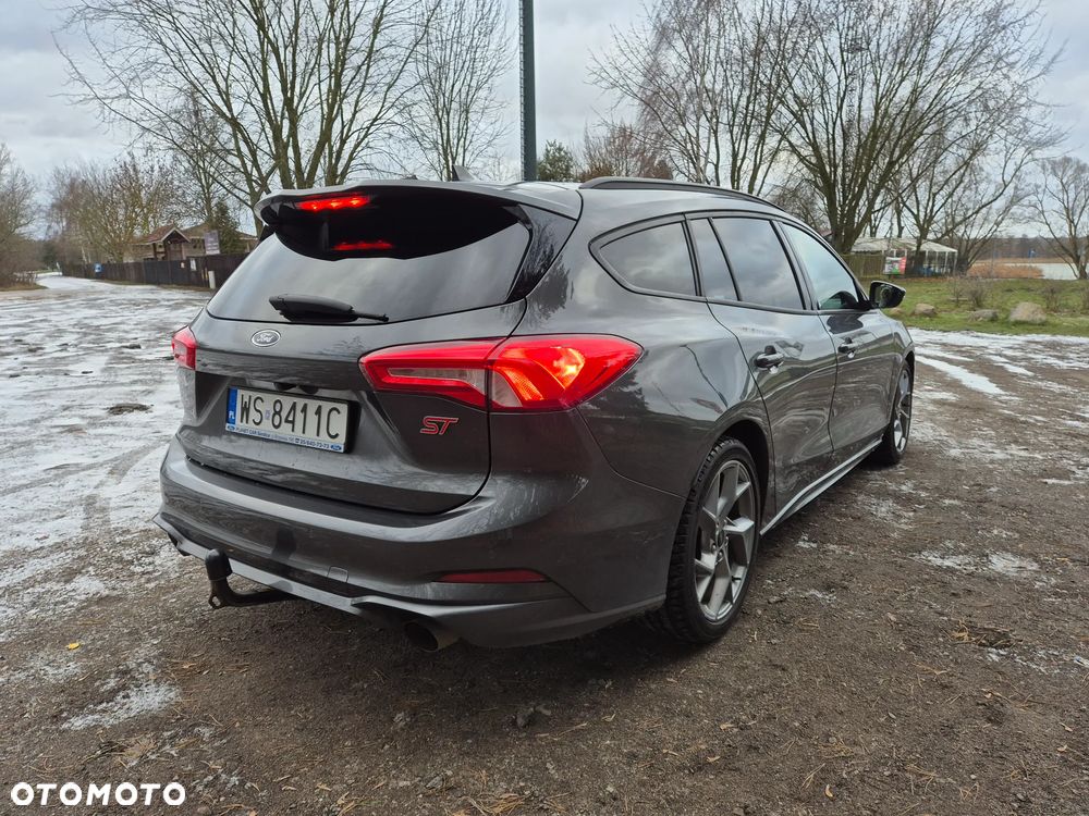 Ford Focus 2.3 EcoBoost ST Edition - 3