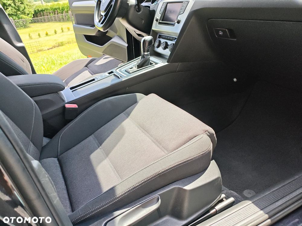 Volkswagen Passat 2.0 TDI BMT Highline DSG - 33