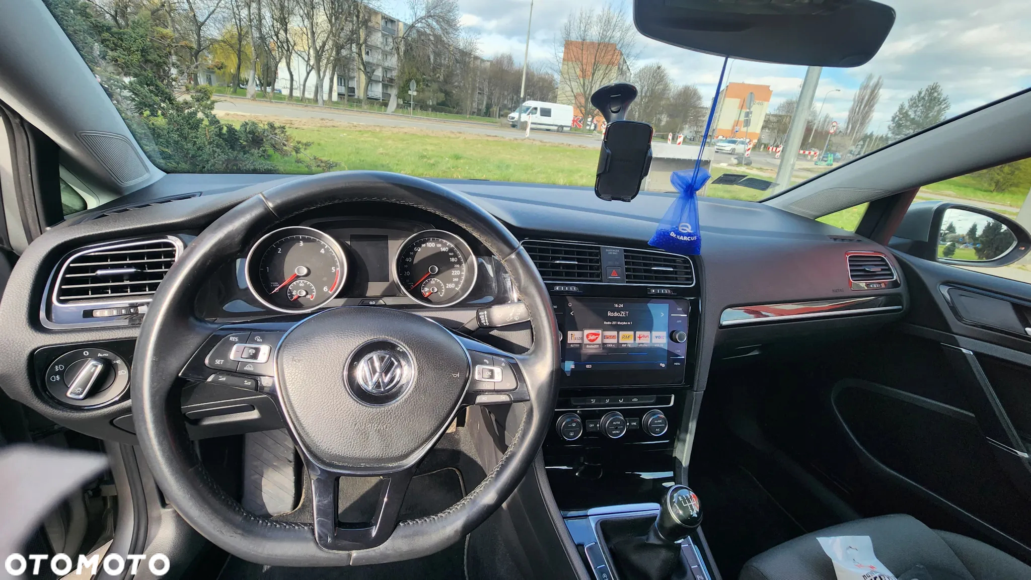 Volkswagen Golf VII 1.6 TDI BMT Highline - 11