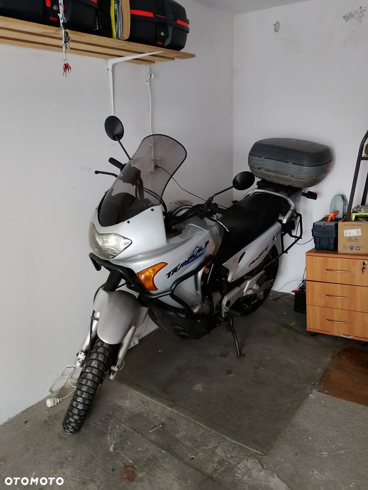 Honda XL - 1