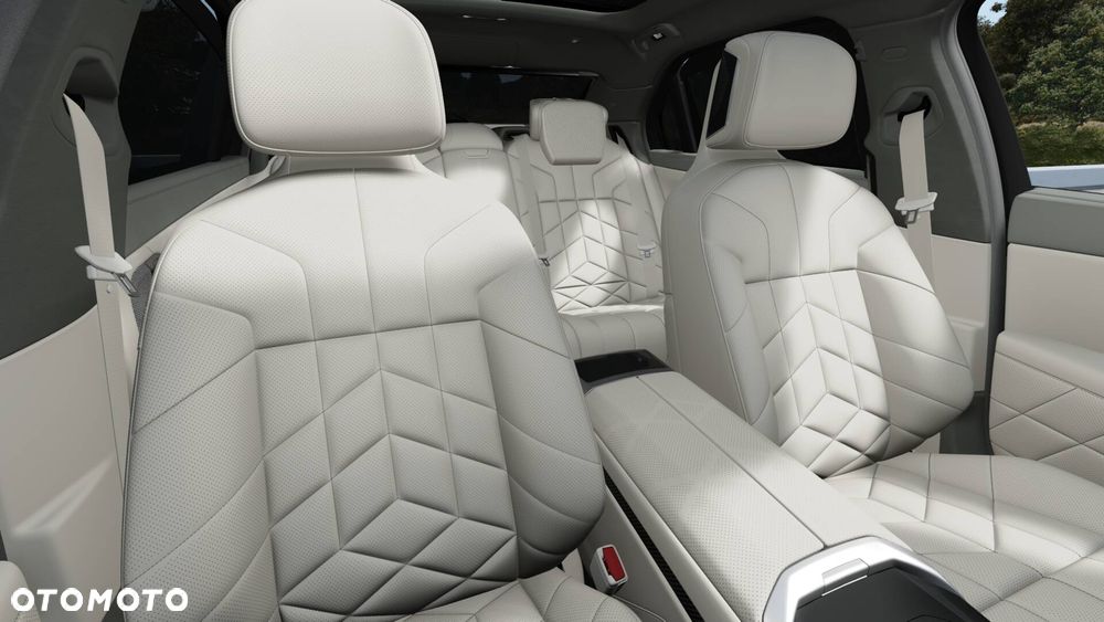 BMW Seria 7 740 xDrive - 14