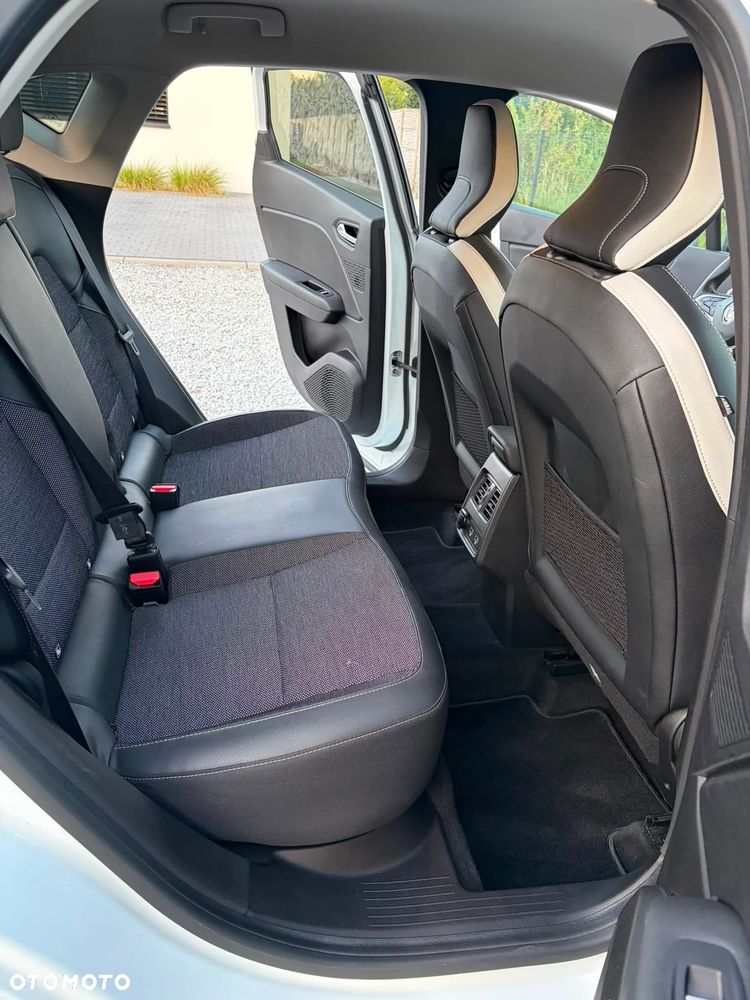 Renault Captur 1.6 E-TECH Plug-In Intens - 31