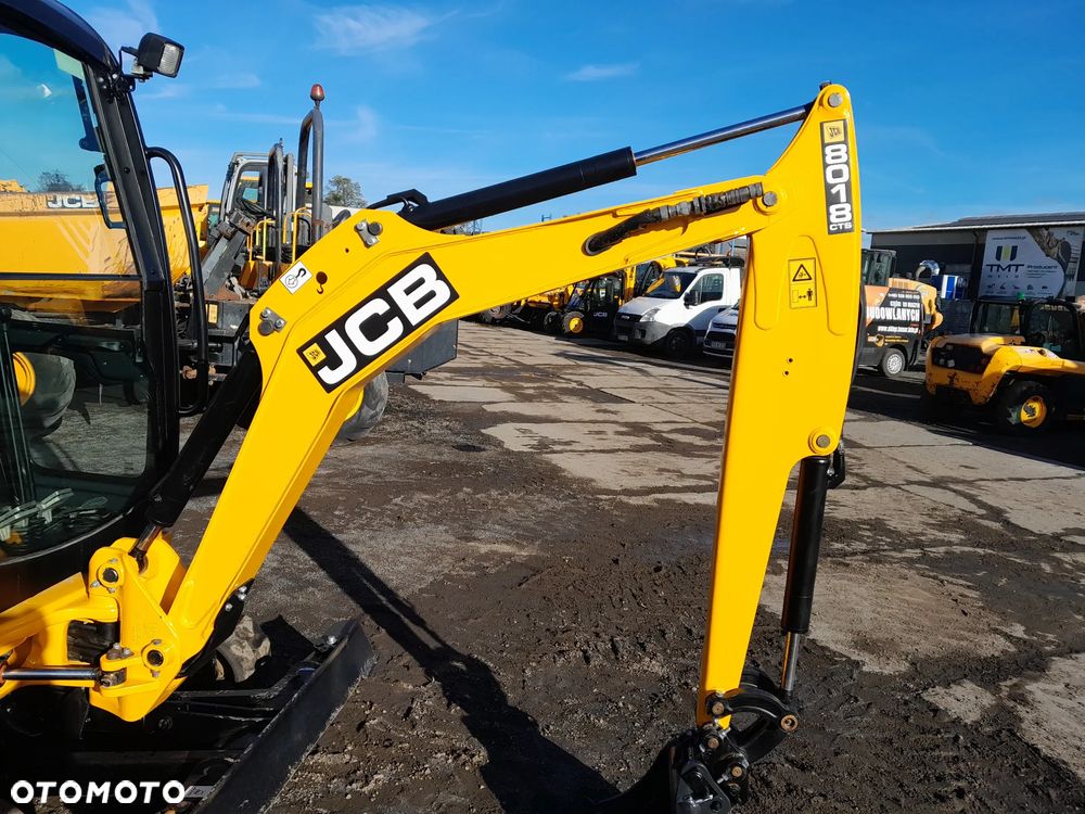 JCB 8018 - 17