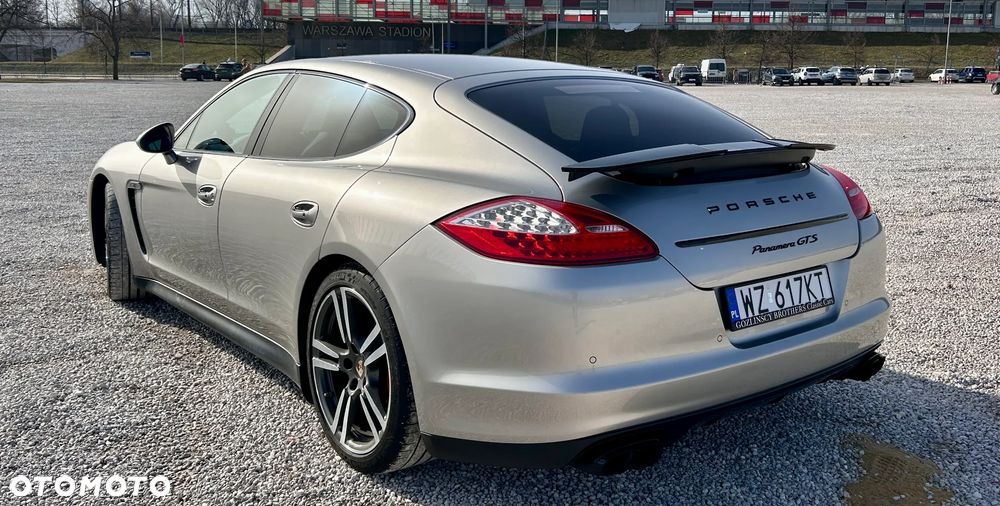 Porsche Panamera GTS PDK - 7