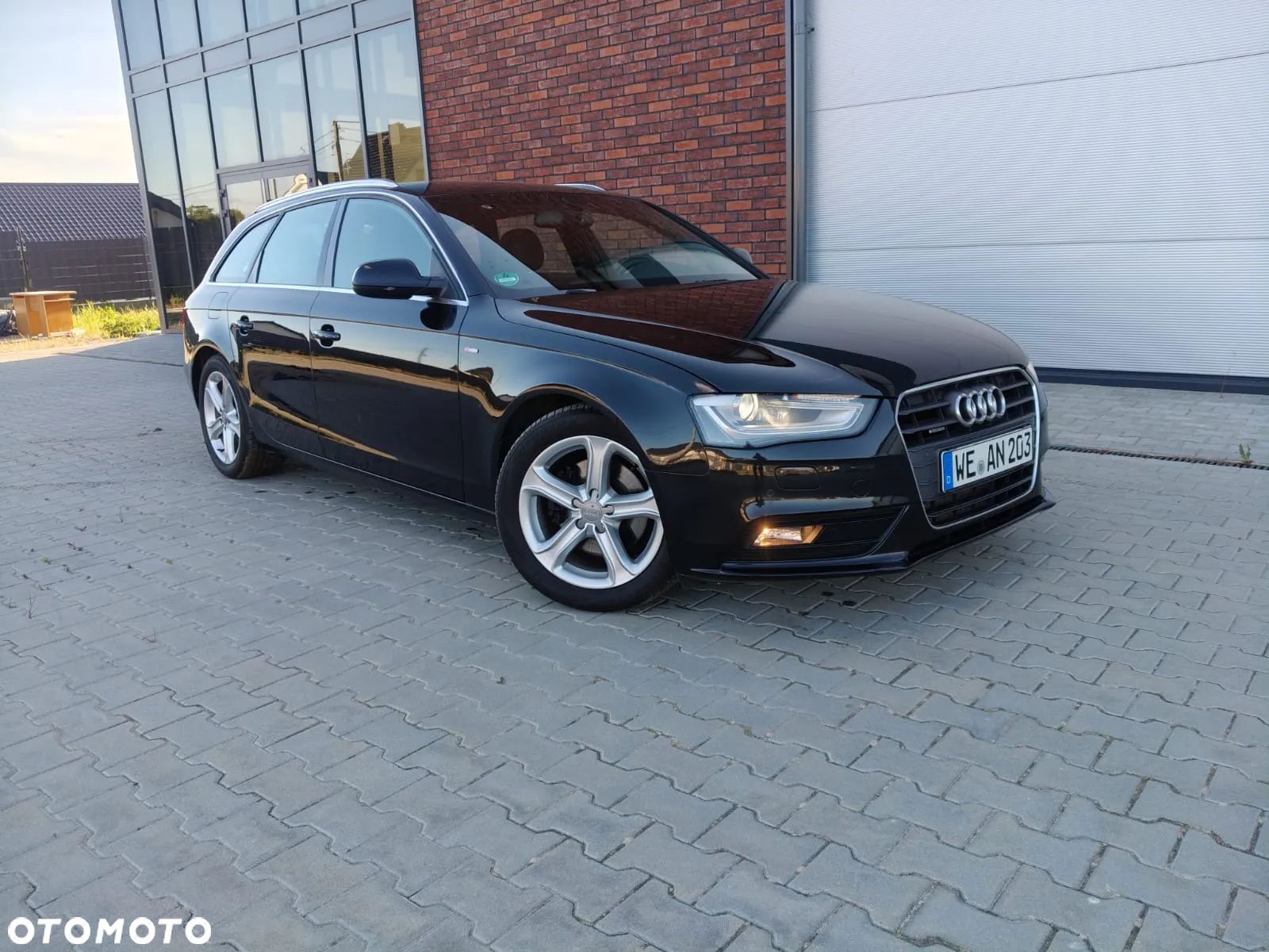 Audi A4 - 1