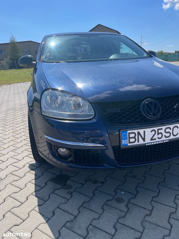 Volkswagen Jetta 2.0 FSI Comfortline - 2