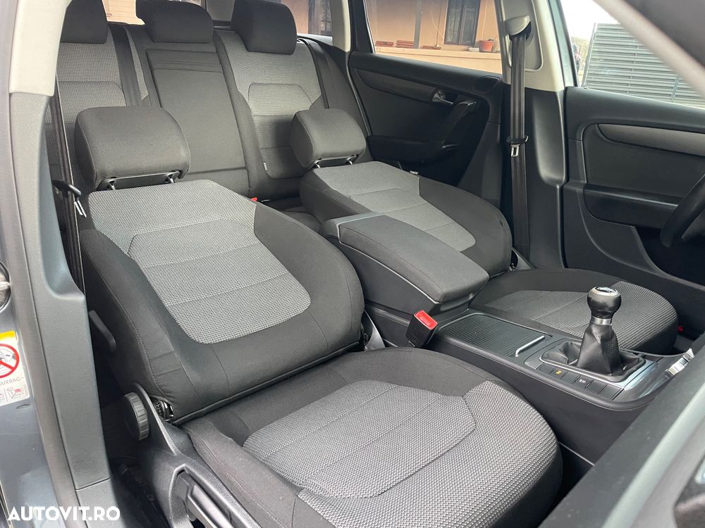 Volkswagen Passat - 20