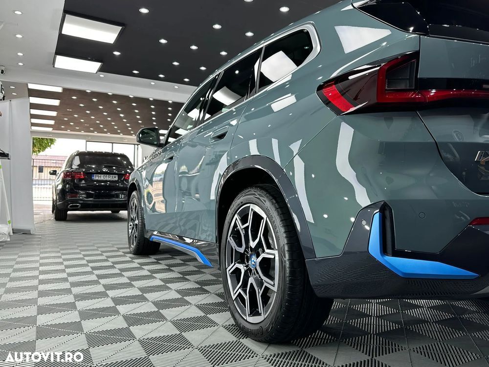 BMW iX1 xDrive30 - 15