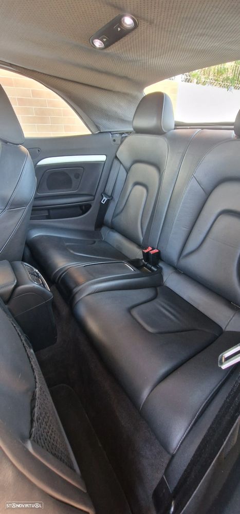 Audi A5 Cabrio 2.0 TFSI quattro S tronic - 32