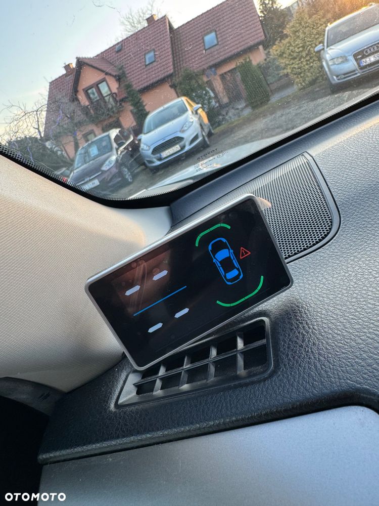 Toyota RAV4 2.0 Premium MS - 35