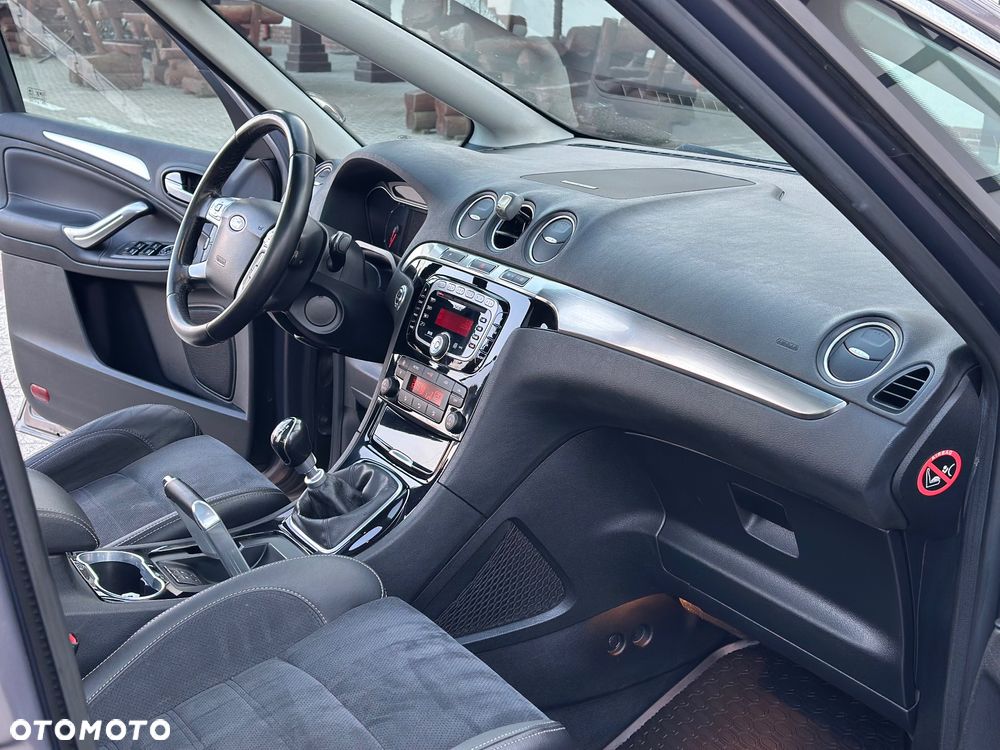 Ford S-Max 2.0 TDCi DPF Titanium - 27