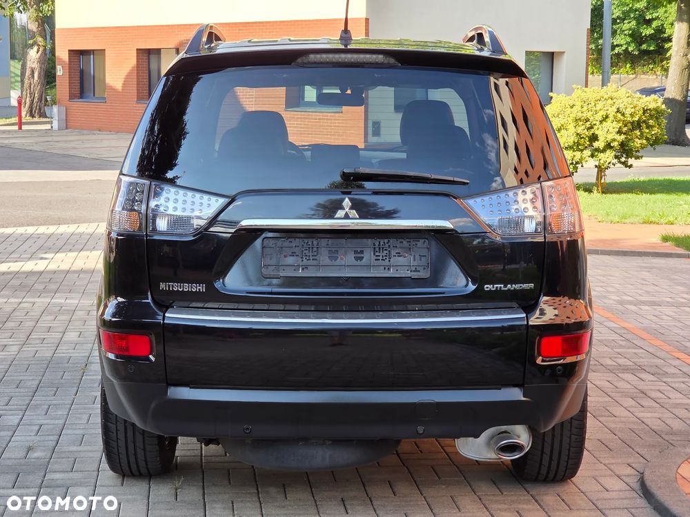 Mitsubishi Outlander 2.0 2WD Invite - 4