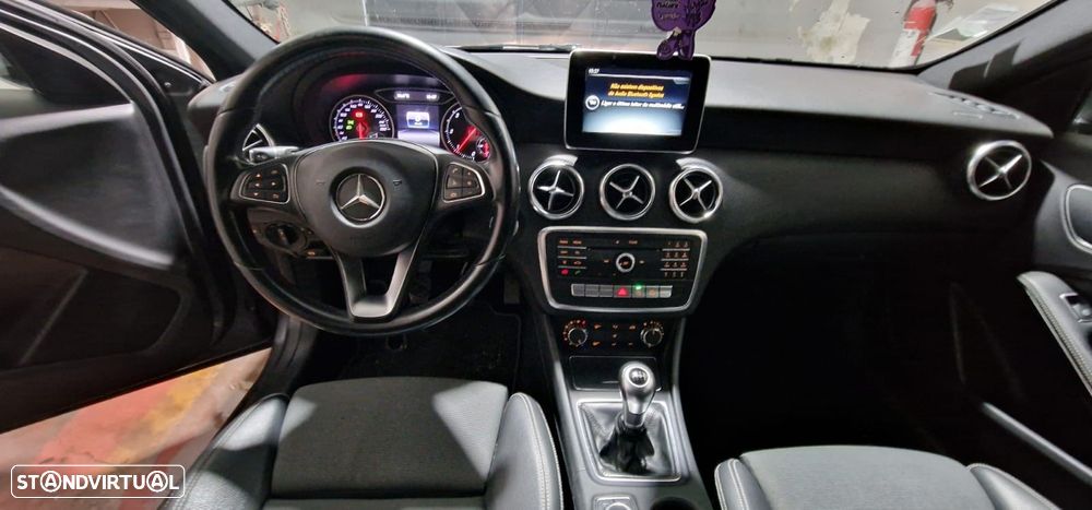Mercedes-Benz A 180 CDI AMG Line - 10