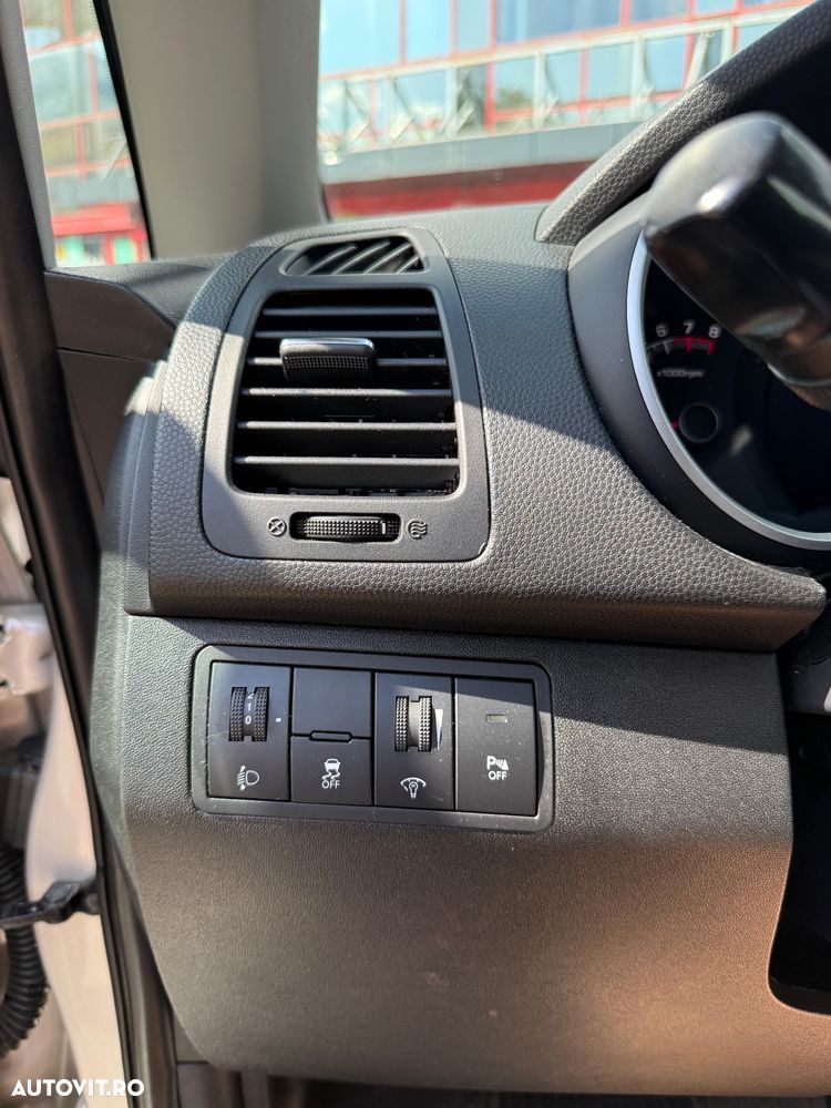 Kia Venga - 16