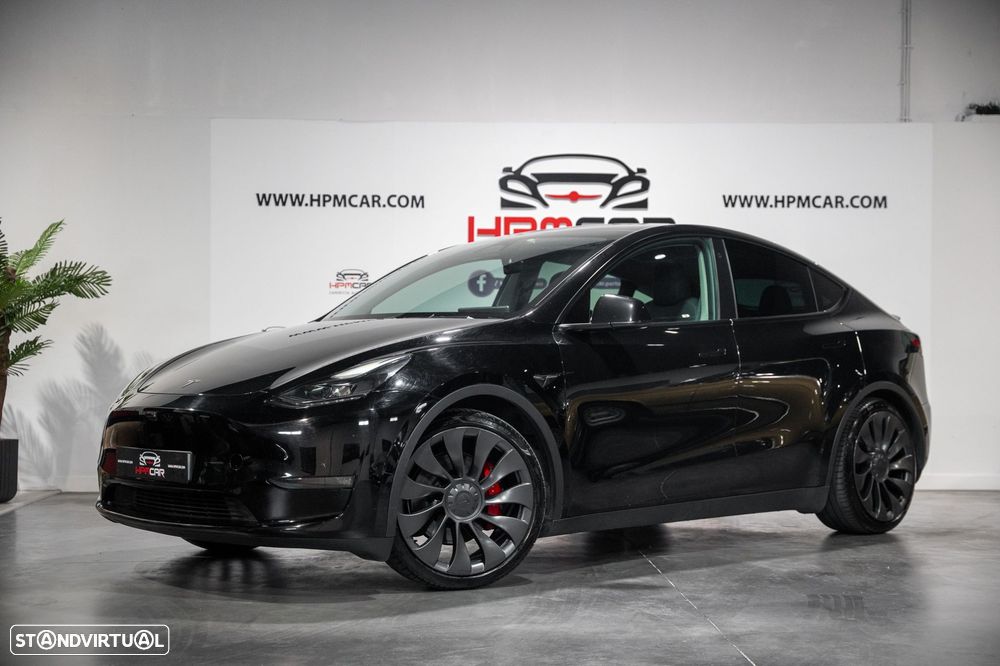 Tesla Model Y Performance Dual Motor AWD - 3
