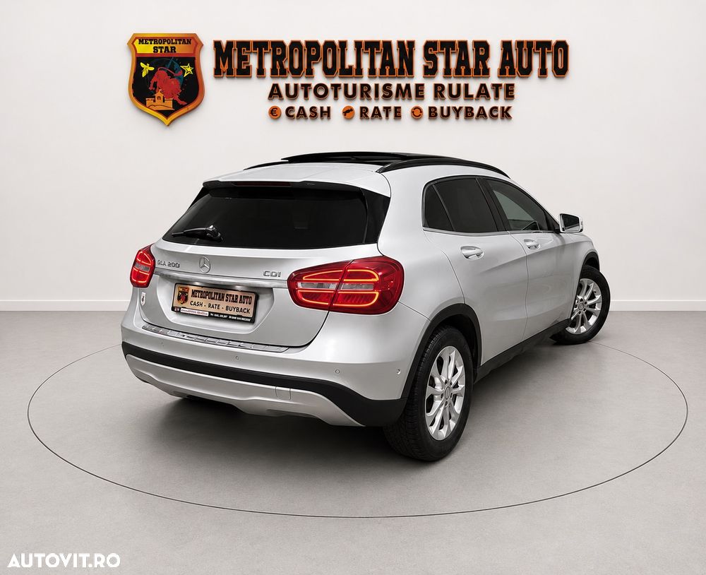 Mercedes-Benz GLA - 5